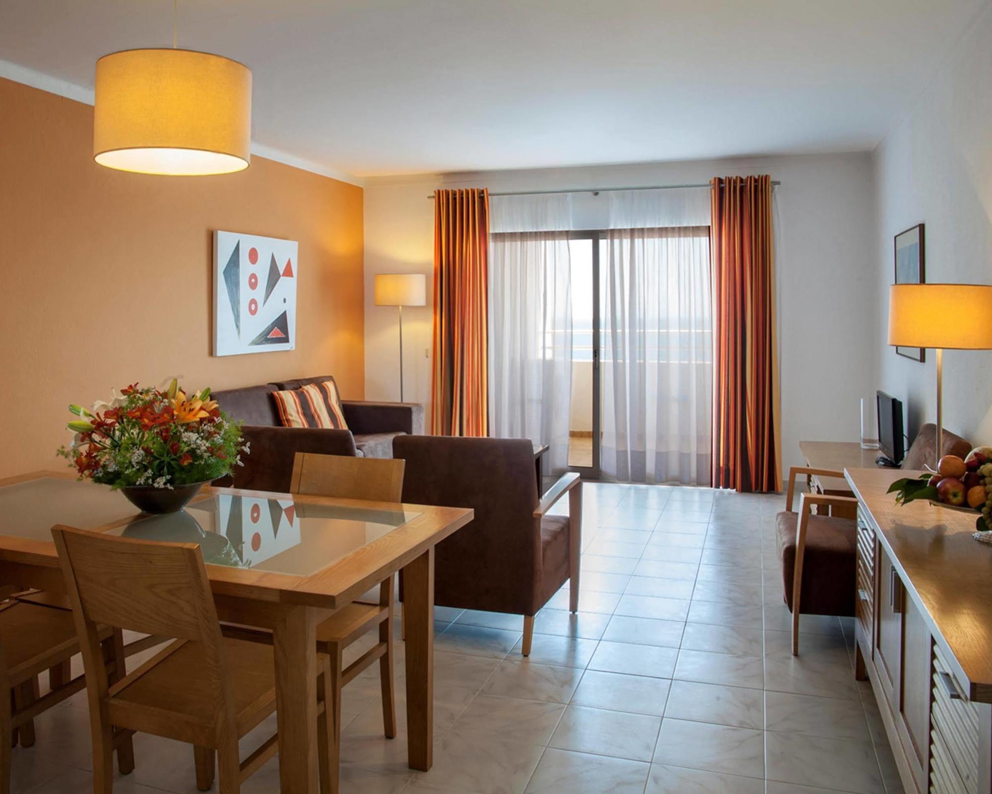 Jardim Do Vau Aparthotel Portimao Luaran gambar